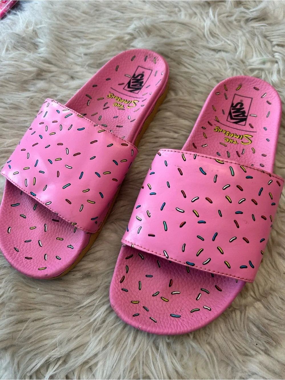 VANS x SIMPSONS Limited Edition ‘D'ohnut’ Slides Pink *RARE*